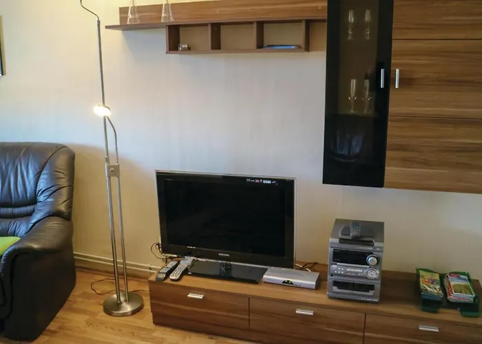 Amazing Apartment In Marlow Ot Gresenhorst